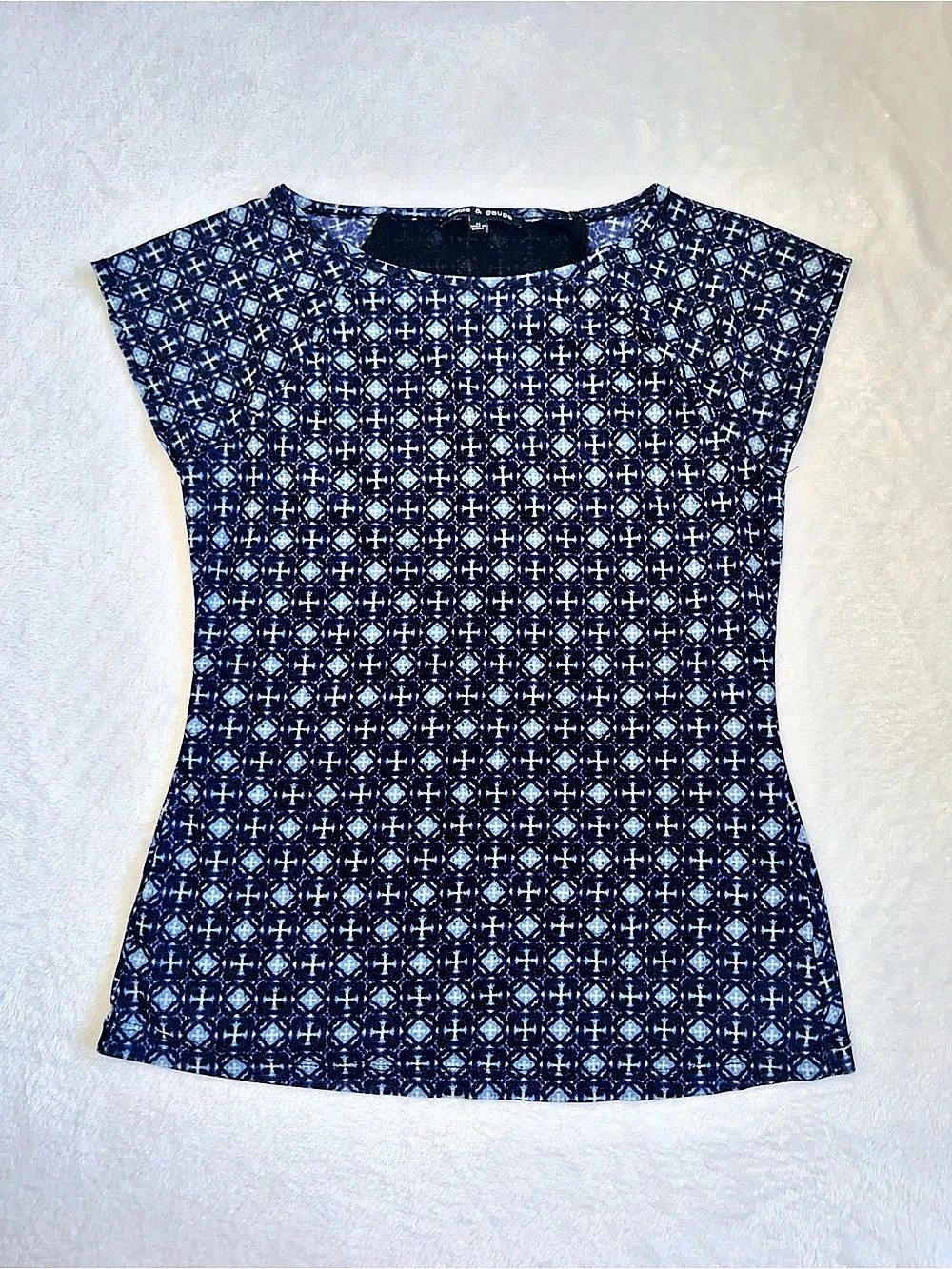 Womens Cable & Gauge Sheer Geometric Print Cap Sleeve Top Navy Blue Medium M